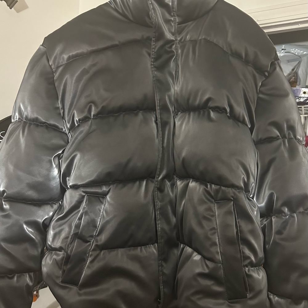 Forever 21 Men's Elegant Black Outerwear